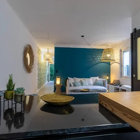 Cocoon Keyweek House With Lovely Patio In Center Feriehus