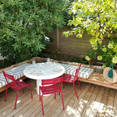 Cocoon Keyweek House With Lovely Patio In Center *