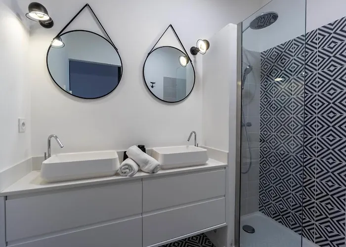 Cocoon Keyweek House With Lovely Patio In Center Vakantiehuis Biarritz